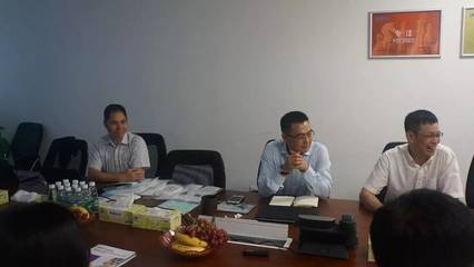 曹振雷主任考察南海九江醫(yī)衛(wèi)用非織造產(chǎn)品集群地 并參觀領(lǐng)軍企業(yè)必得福、貝里國(guó)際集團(tuán)南海工廠